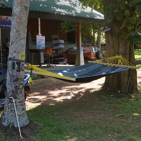 Jungle Beach Hostelウナワトゥナ エクステリア 写真