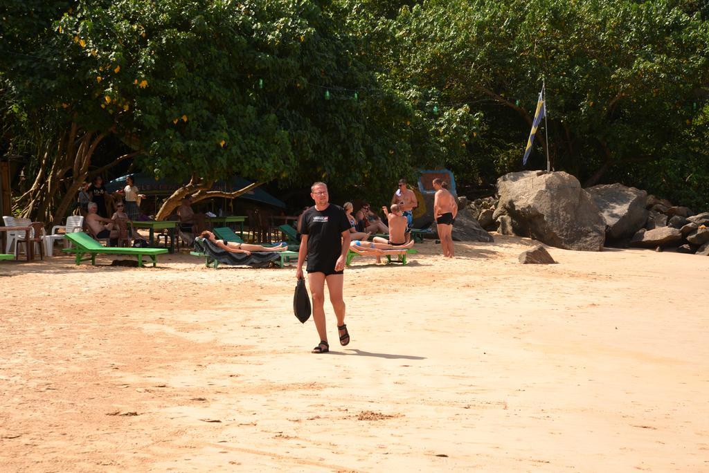 Jungle Beach Hostelウナワトゥナ エクステリア 写真