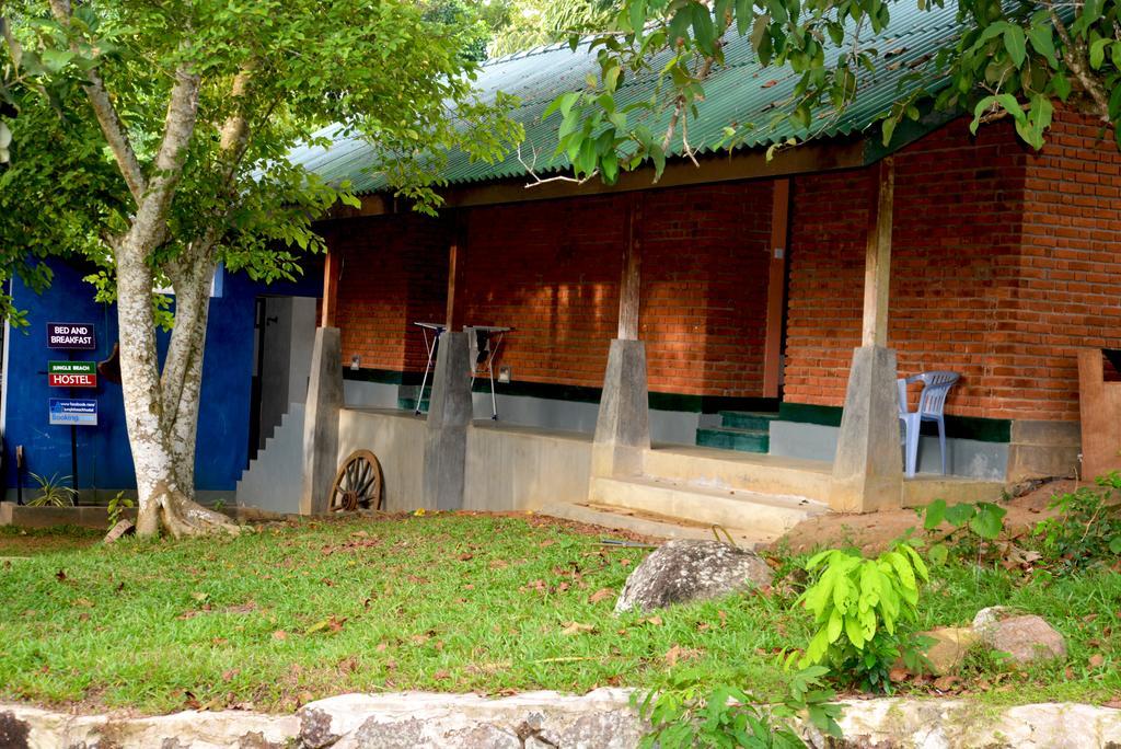 Jungle Beach Hostelウナワトゥナ エクステリア 写真